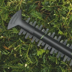 Bosch 45cm 18V 1 X 2.0Ah Li-Ion Cordless Hedge Cutter -Outdoor Garden Shop 110PF A4