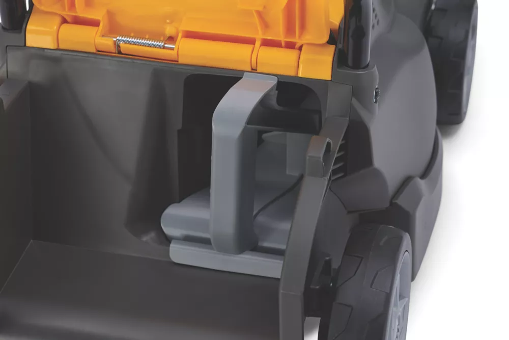 Stiga Combi 336e Kit 48V 1 X 2Ah Li-Ion E-Power Brushless Cordless 34cm Hand-Propelled Rotary Lawn Mower 7 Stiga Combi 336e Kit 48V 1 X 2Ah Li-Ion E-Power Brushless Cordless 34cm Hand-Propelled Rotary Lawn Mower - Image 5