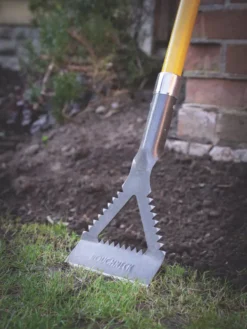 Roughneck Dutch Sharp-Edge Hoe -Outdoor Garden Shop 214KG A2