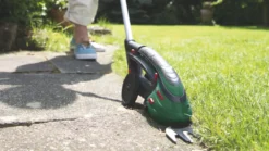 Bosch Isio 3.6V 1 X 1.5Ah Li-Ion Cordless Grass & Shrub Shear 12 Bosch Isio 3.6V 1 X 1.5Ah Li-Ion Cordless Grass & Shrub Shear -Outdoor Garden Shop 276PF A2