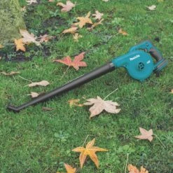Makita DUB186F001 18V 1 X 3.0Ah Li-Ion LXT Cordless Blower -Outdoor Garden Shop 390PF A2