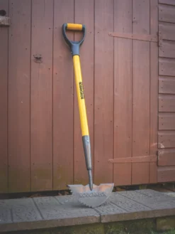 Roughneck Edging Head Sharp Edge Lawn Edging Iron -Outdoor Garden Shop 522KG A3