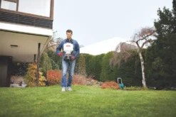 Solo Granulate Spreader 9Ltr -Outdoor Garden Shop 566CF A6