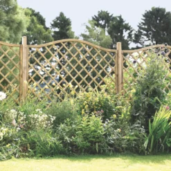 Forest Hamburg Lattice Curved Top Garden Screens 6 X 6' 7 Pack -Outdoor Garden Shop 60394 A2