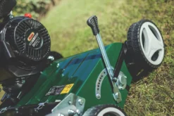 Webb WEPS400 212cc 40cm Petrol Lawn Scarifier & Raker -Outdoor Garden Shop 781PR A6