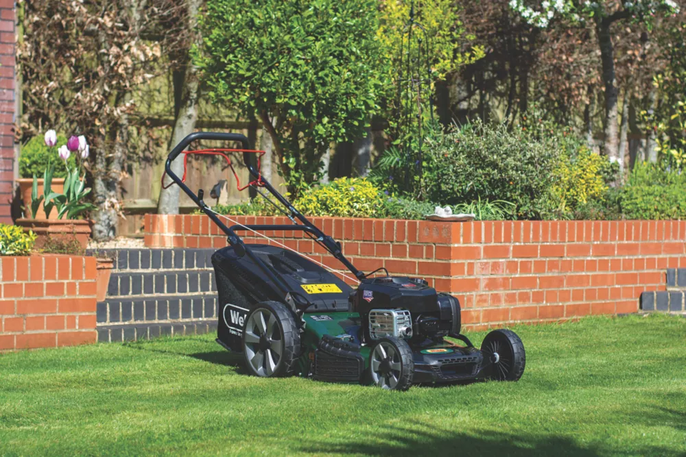 Webb WER21HW4 53cm 163cc Self-Propelled Rotary Petrol Lawn Mower 9 Webb WER21HW4 53cm 163cc Self-Propelled Rotary Petrol Lawn Mower - Image 7