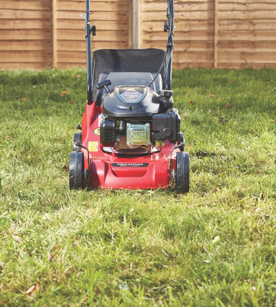 Mountfield HP164 39cm 123cc Hand-Propelled Rotary Petrol Lawn Mower 7 Mountfield HP164 39cm 123cc Hand-Propelled Rotary Petrol Lawn Mower - Image 5